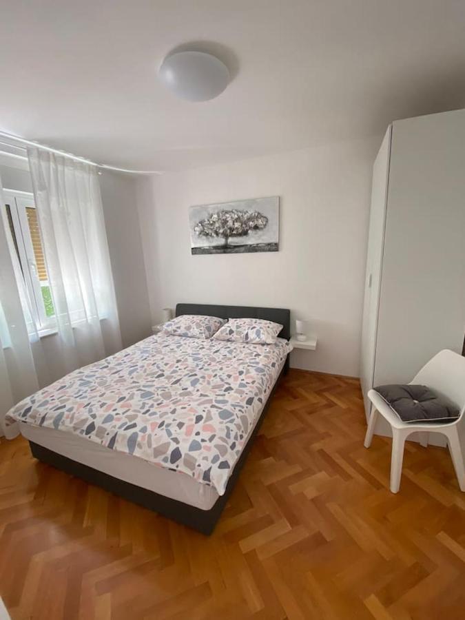 Apartman Eni Rijeka Apartment Exterior photo
